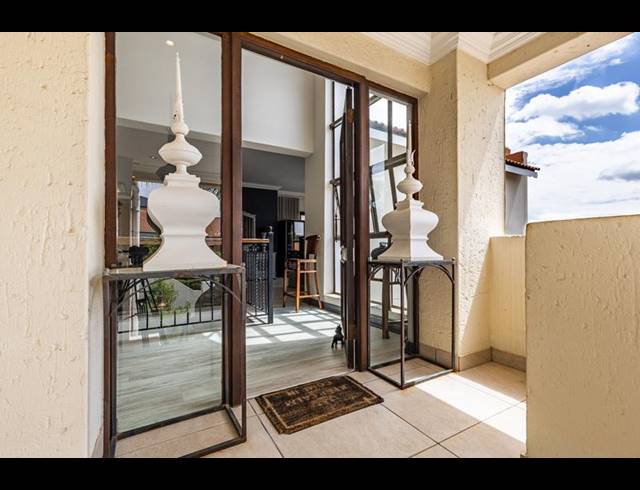 4 BEDROOM CLUSTER FOR SALE IN WATERKLOOF RIDGE
